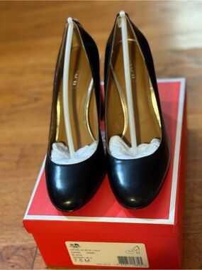 Coach Ophelia Box Calf Leather Block Heel Pumps Black Size 7.5M w/ Box